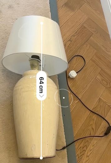 Pair of lamps (one damaged; you can have it for free in case you're able to fix it!) - crackled porcelain look