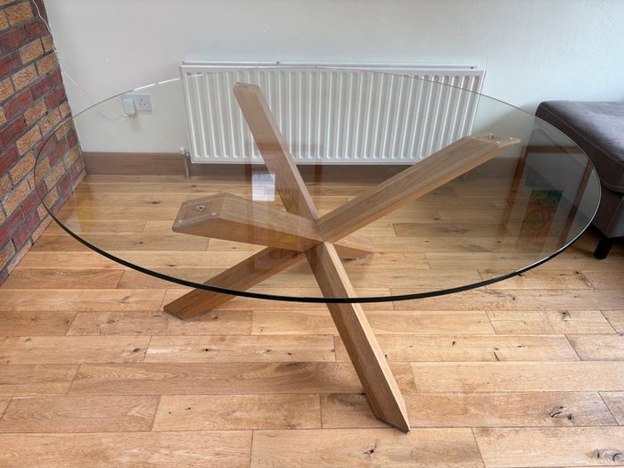 Round Glass top Dining Table w/Wooden Tri-X Frame