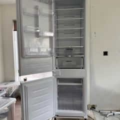 Whirlpool Built-in Fridge Freezer | WHC20T322UK