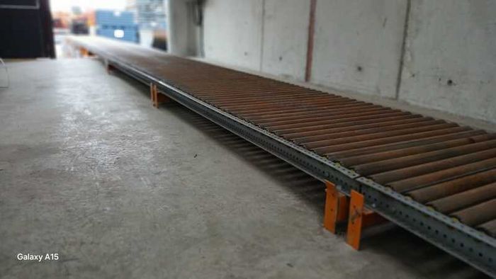 Heavy Duty Used Gravity 16 Roller Conveyor-24cm H (Ref:GRC08)