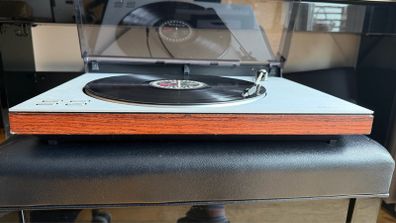 Bang Olufsen Beogram 1700 turntable
