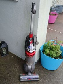 Upright DYSON Vacuum Cleaner