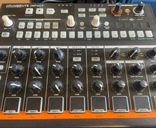 Arturia Drumbrute Impact