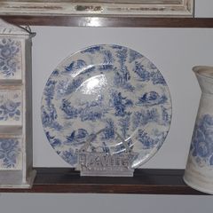 country kitchen little cabinet