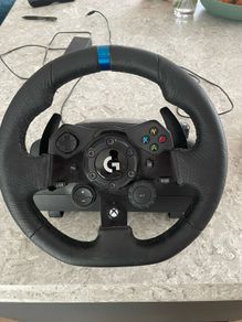 Logitech G923 Racing Wheel Xbox PC Excellent Condition