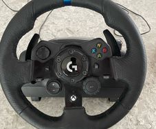 Logitech G923 Racing Wheel Xbox PC Excellent Condition