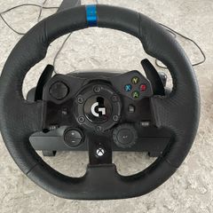 Logitech G923 Racing Wheel Xbox PC Excellent Condition
