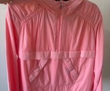 new no tags - lululemon top