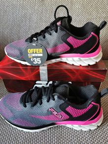 Junior girls FILA runners NEW size UK 4