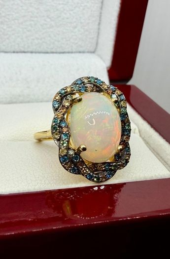 Diamond  Halo Statement Ring