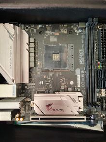 Gigabyte Aorus b450 Am4 motherboard (faulty)