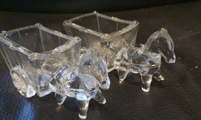 Vintage 1950s Pressed Glass Horses