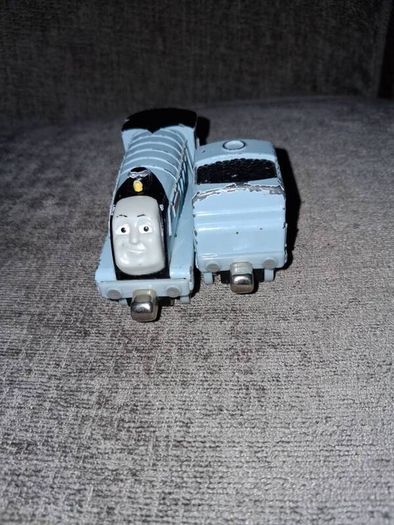 x10 Bundle - Thomas Tank Engines Friends - Diecast Metal Magnetic Take N Play Train Engines