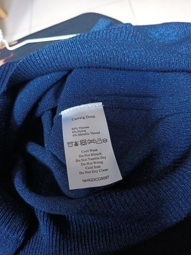 Rowen  Avenue Tinsel Jumper. S. S- 12.    B.N.W.T. (Carraig  Donn)