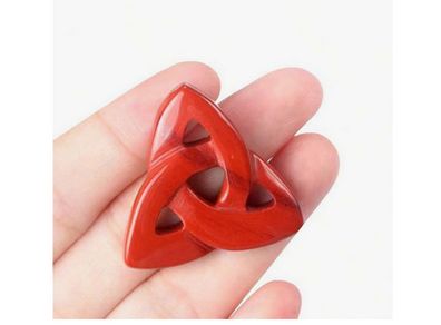 Beautiful Irish Knot Pendant