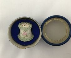 Fenton Bone China Thimble