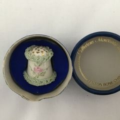 Fenton Bone China Thimble