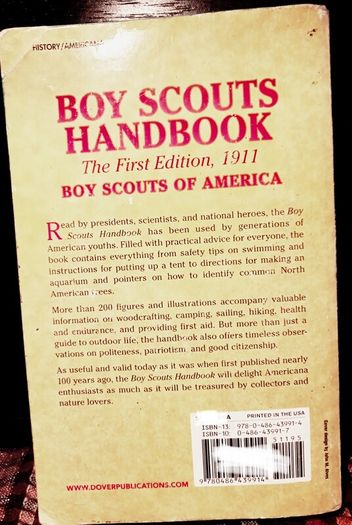 Boy Scouts Handbook. The First Edition, 1911.