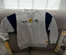 Penn jumper,t shirt and shorts