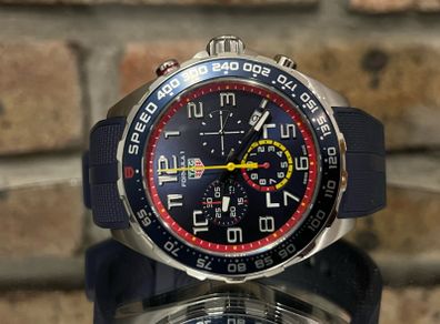 TAG Heuer Formula 1 "Red Bull Racing" - Mens Wristwatch
