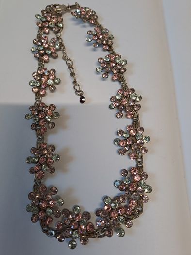 Pink and diamond flowers Necklace