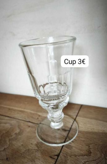 Glass goblet - clear design