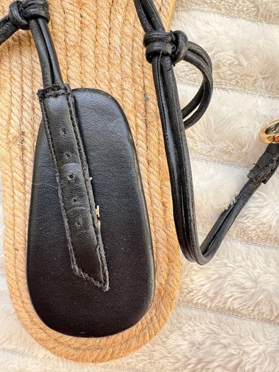 Zara sandals beach women narrow feet Size 40 Please see photos