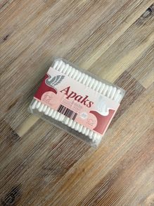 Cotton buds