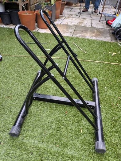 Floor bike stand