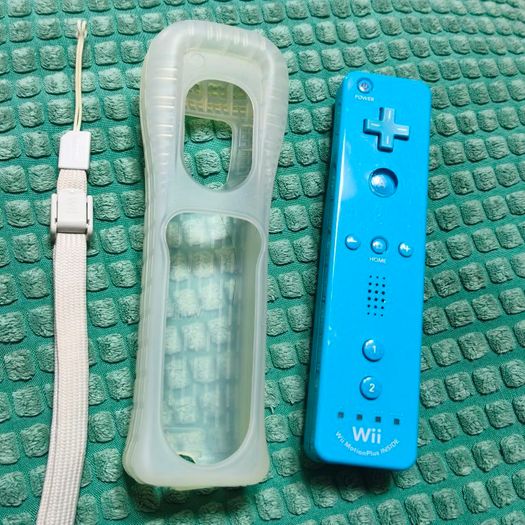Official Nintendo Wii Motion Plus Controller.