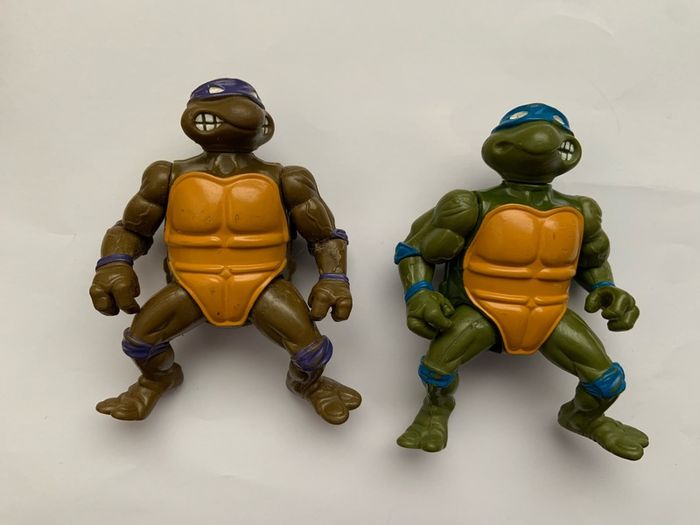Vintage TMNT Playmates Bundle - Shredder, Turtles & Fan Powered Skateboard (1988)