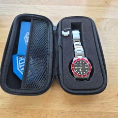 Watchdives 37mm, seiko sweeping second hand quartz