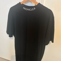 Moncler t shirt