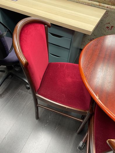 table and 6 chairs