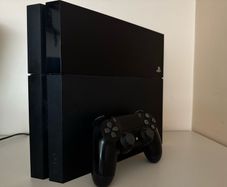 PS4 Jailbreak + 1Tb storage