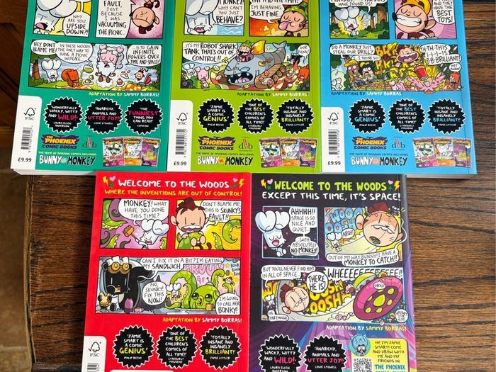 BRAND NEW - Bunny vs Monkey book set (5)