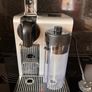 Nespresso De'Longhi Latissima Pro Coffee Machine Image 6