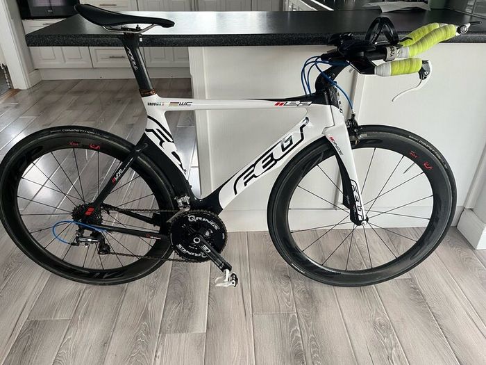 Felt B2 TT Bike