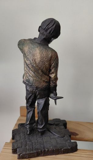 genesis figurine