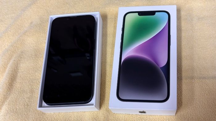 iPhone 14 - 128gb