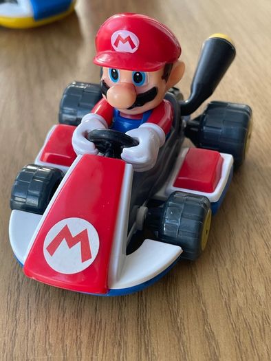 Super mario Kart - Mario, Toad and Yoshi