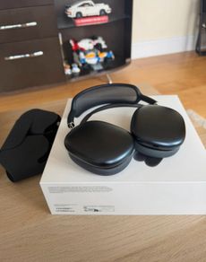 Apple AirPods Pro max USB C