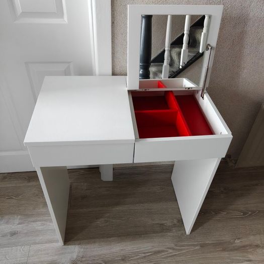 White Dressing Table
