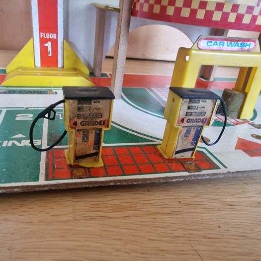 Vintage 1970s Autorama Motorama Toy Garage