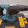 Makita sds drill DHR242 Image 2