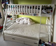 Bunk bed