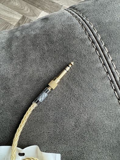 Headphone cable