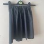 Dunnes grey skirt (as new) age 7 Image 3