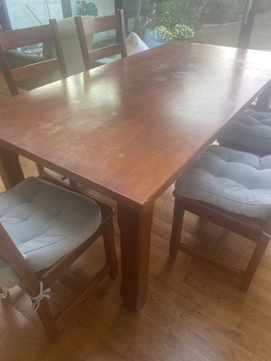 Kitchen Table & Chairs