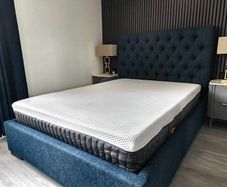 Emma Original Pro Mattress. Double (135x190cm). Barely Used. As New Condition
